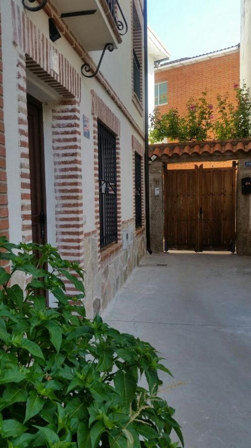 La Plazuela Navaluenga Villa Exterior foto